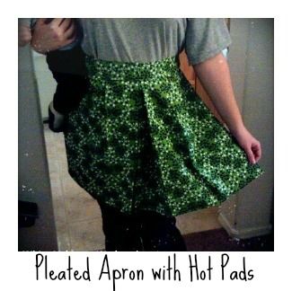 Pleated Apron with Hot Pads