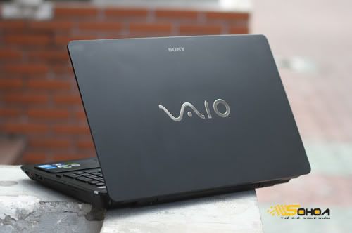 Sony-Vaio-F_13.jpg