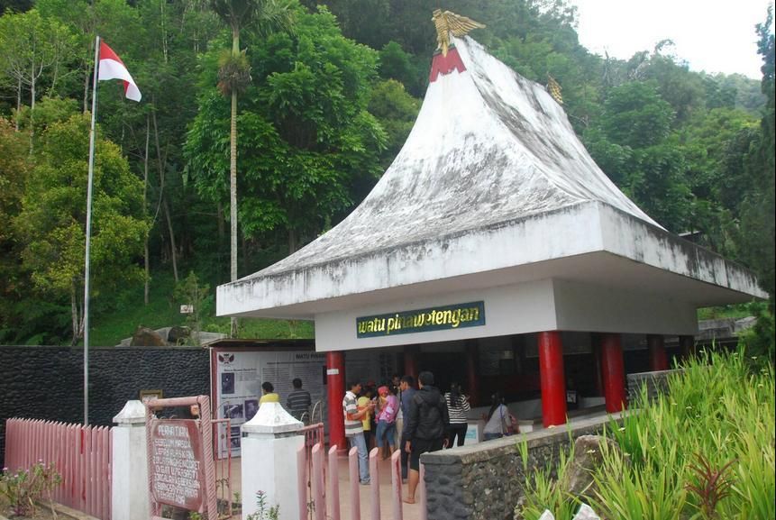 watu pinawetengan watu pinawetengan