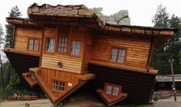 Curious Places: Upside-down house (Szymbark/ Poland)