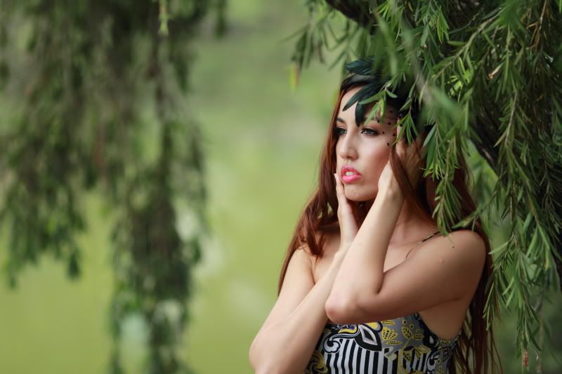 IMAGE: http://i1189.photobucket.com/albums/z423/deemunar/PhotoShoots/Iva_TPYPark_060_SOOC.jpg