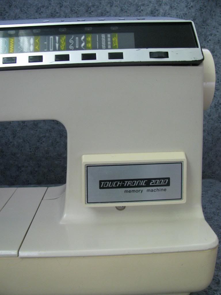 SINGER TOUCH TRONIC 2000 1.5 AMP INDUSTRIAL STRENGTH SEWING MACHINE FOR
