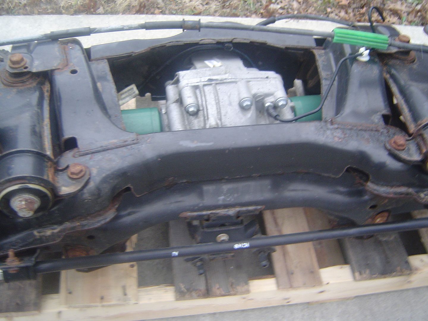 0809 Pontiac G8 GT OEM Rear Suspension 6 Speed Automatic 2.92 Ratio