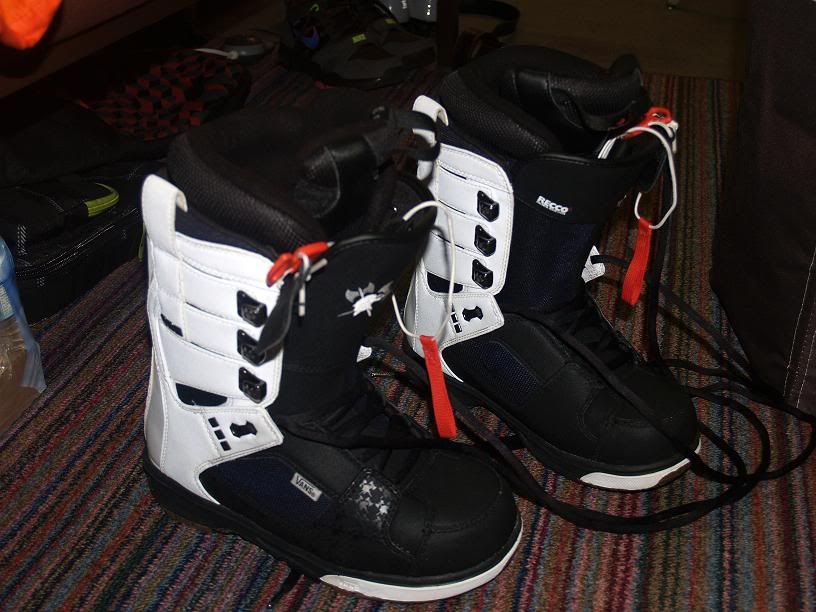 vans pb snowboard boots